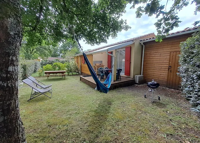 De Aux Abords Du D'hourtin Domek alpejski